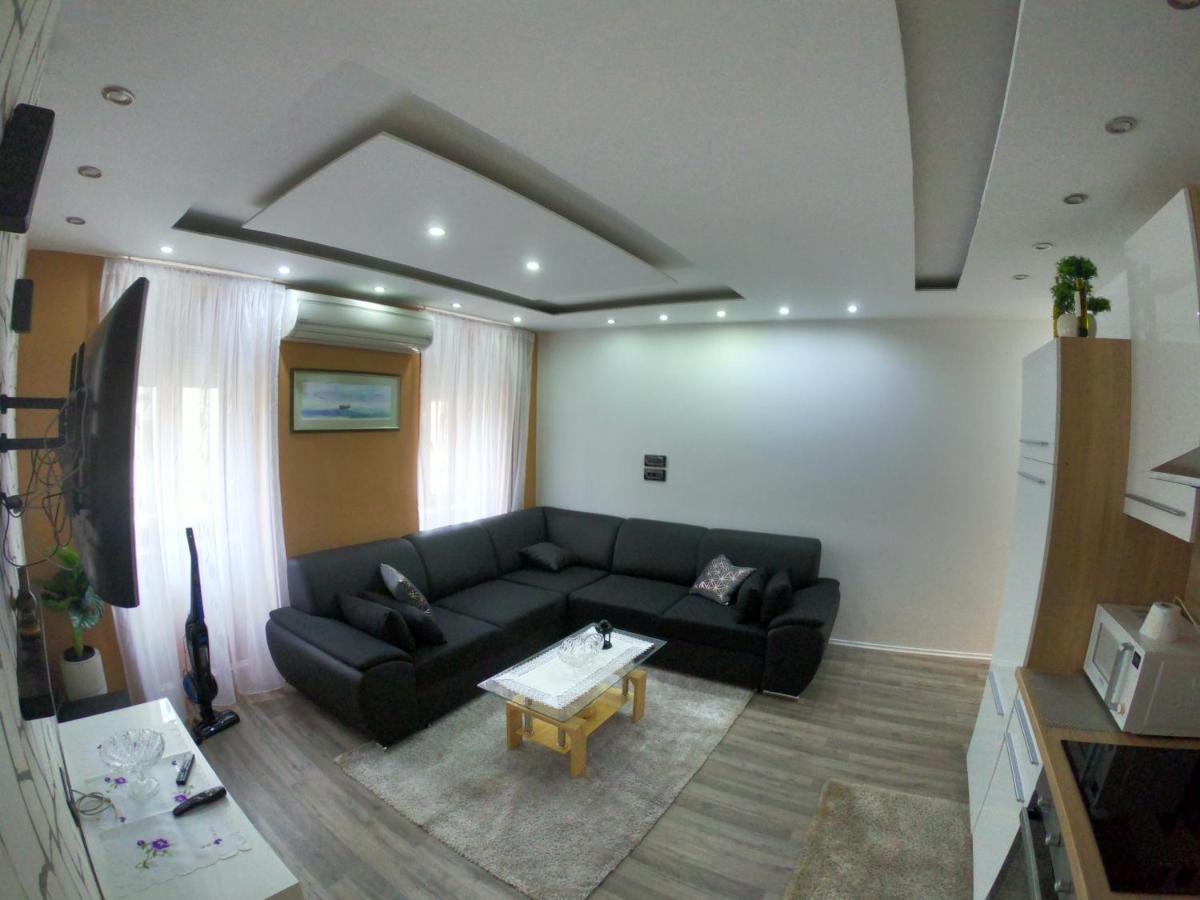 Apartmani Majetic Omisalj Luaran gambar