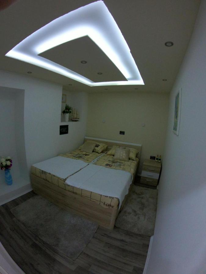 Apartmani Majetic Omisalj Luaran gambar