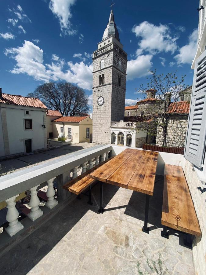 Apartmani Majetic Omisalj Luaran gambar